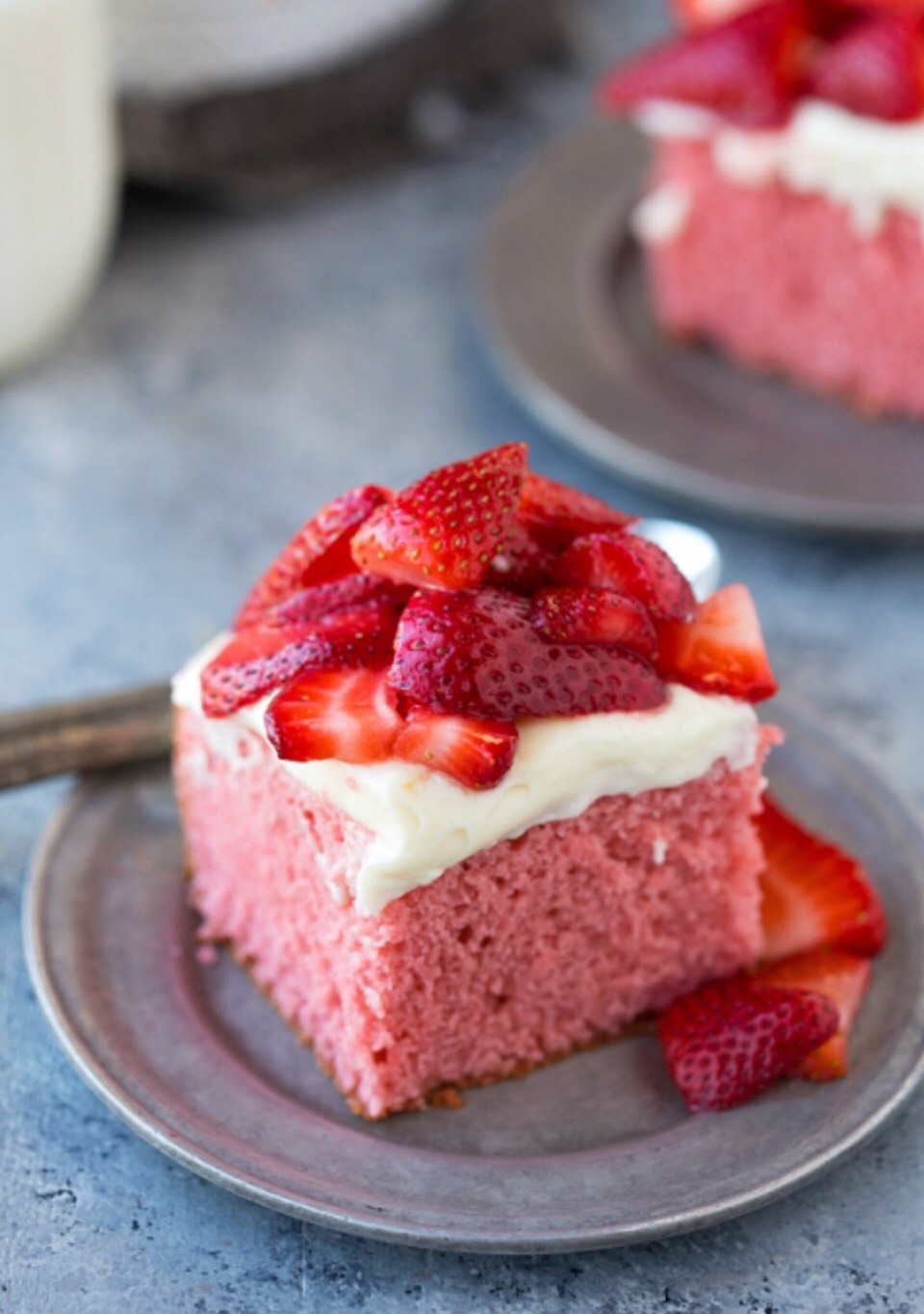 Strawberries And Cream Cake!!
