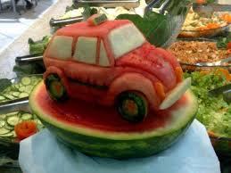 "Creative Vegetable Designs Cut"