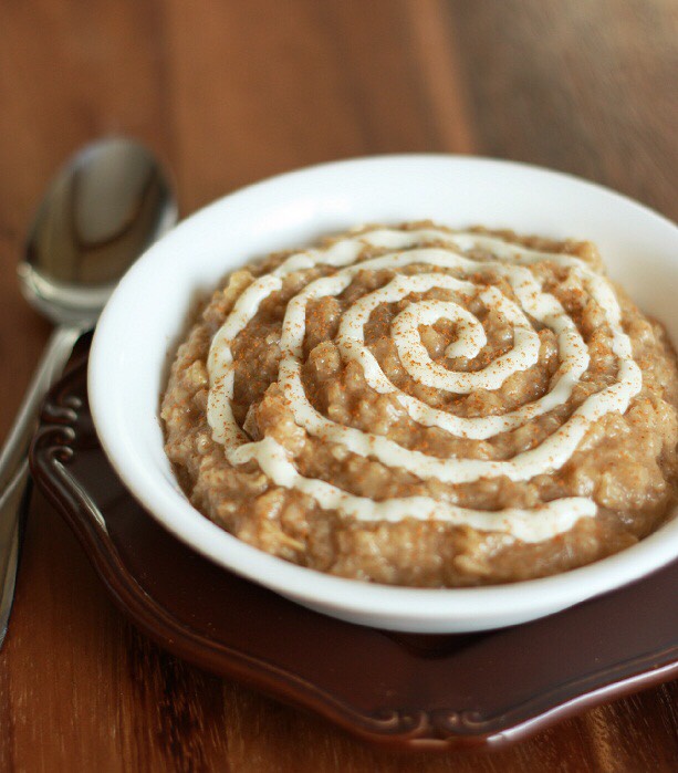 Oats with Cinnamon: Oats are a great start to your day. They will help keep you full while the cinnamon has natural thermionic properties, increasing your metabolism. 