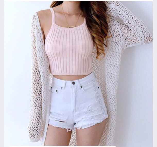 •How To Style A Crop Top•