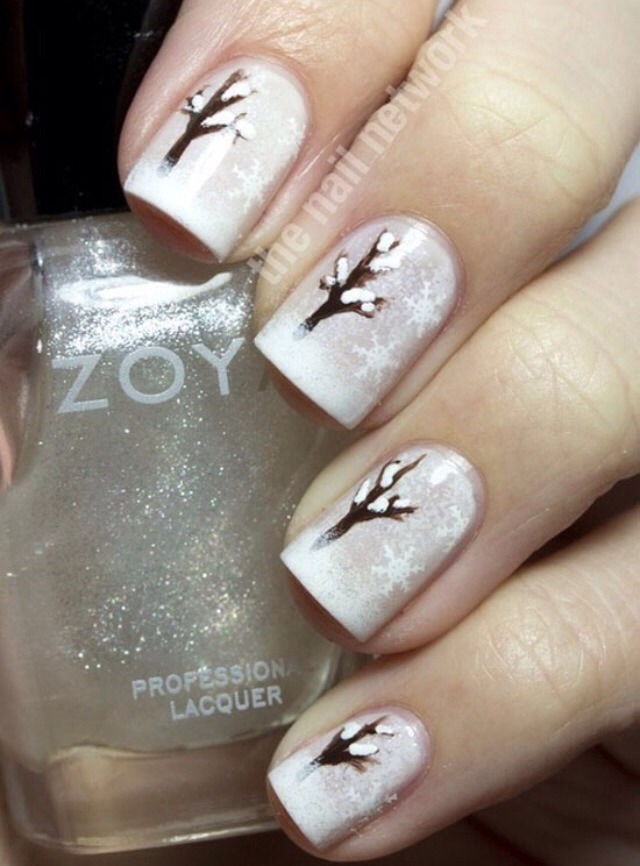 Cute Christmas Nails:)