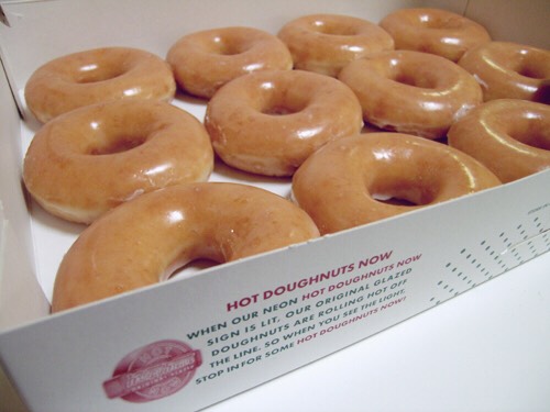 GLAZED KRISPY KREME DOUGHNUTS🍩 The one thing everyone needs to try!