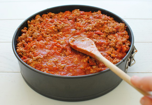 Let sit 15 minutes before slicing and serving!
Top with fresh basil if desired.