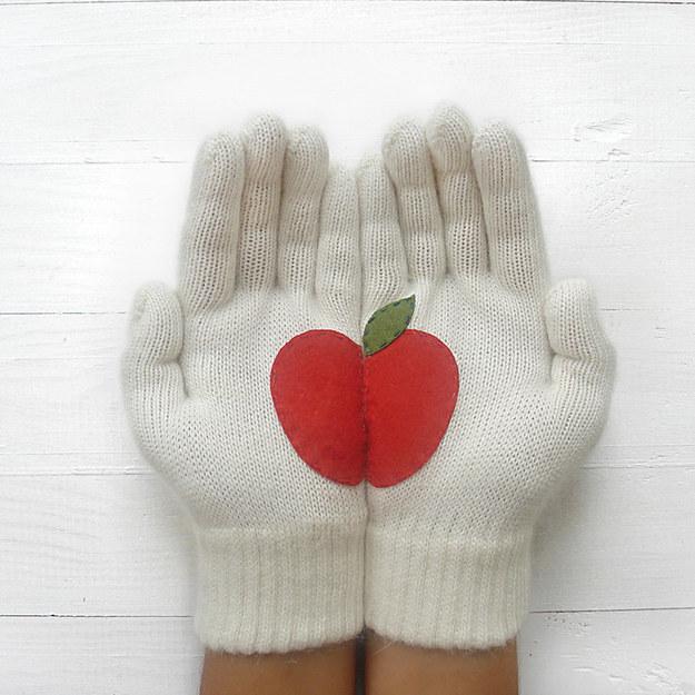 11. Gloves to wear when you go to the orchard.

http://fab.com/product/apple-gloves-white-487069/?ref=sr-p7&pref[]=search%7Capple&pos=6&utm_campaign=Fab_Home_TextLink&utm_source=Skimbit+Ltd.&utm_medium=affiliate