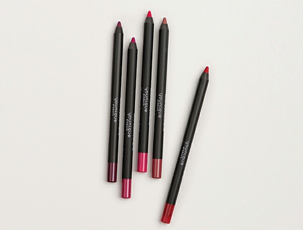 The best eyeliner and lip liner ❤ waterproof, smudge proof and long wearing!!