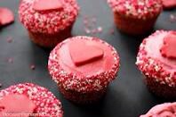 Pretty And Unique Cupcakes 
