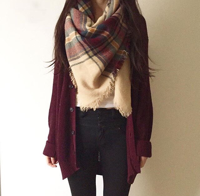 Burgundy Outfits 