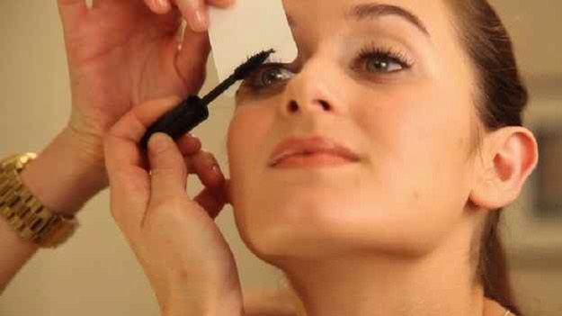 Use a credit card once again for that mascara line