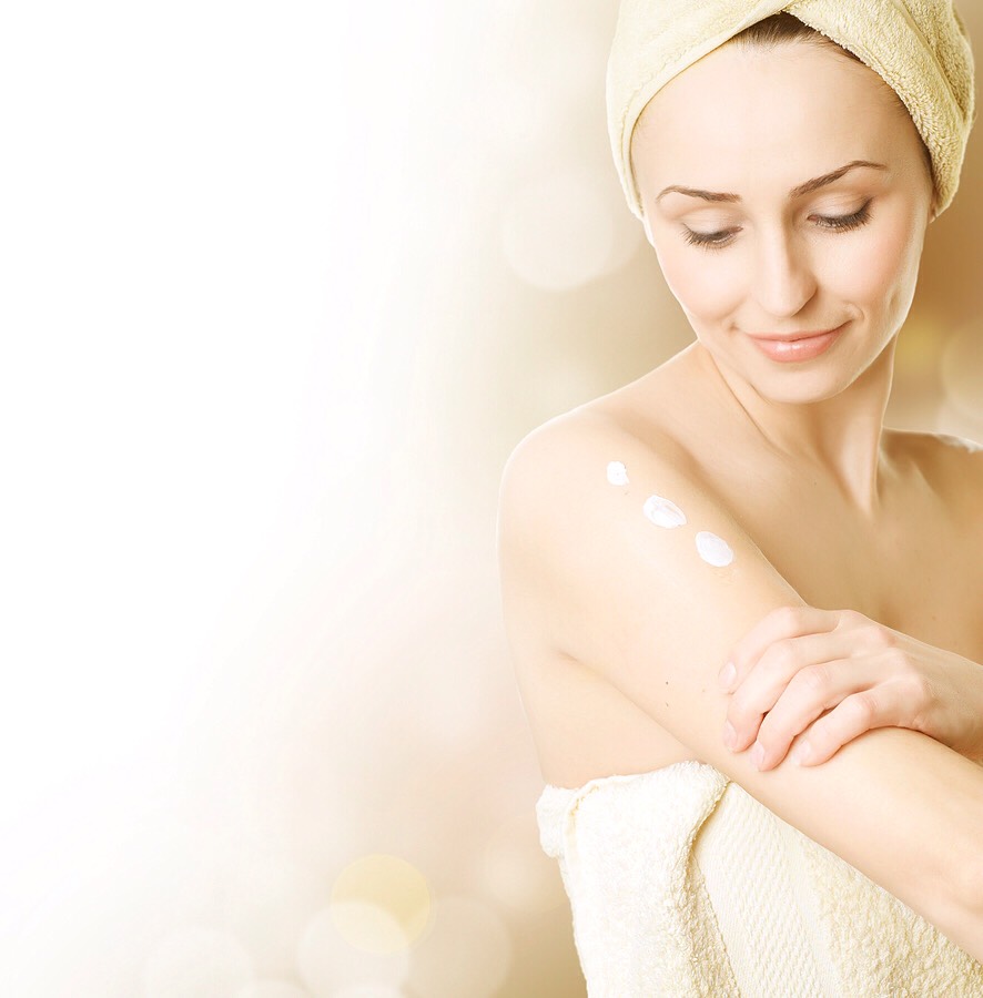 Body Moisturizer
Rub directly onto your skin after a shower for maximum moisture.