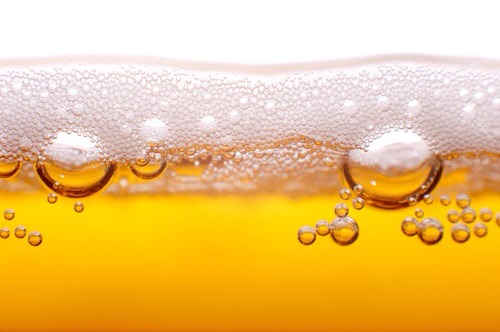 10. Beer rinse
Many people do not think about beer when they are searching for a good all natural hair treatments. Beer rinsing is great for curly hair as it tames the frizz. It can go a long way. Beer rinsing also brings the luster out of your hair. It also repairs damage hair & gives healthy shine