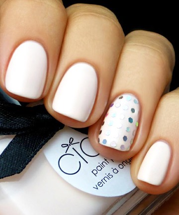 ✨Ditch The French Manicure And Try These 1⃣3⃣ Wedding Nail Designs!✨