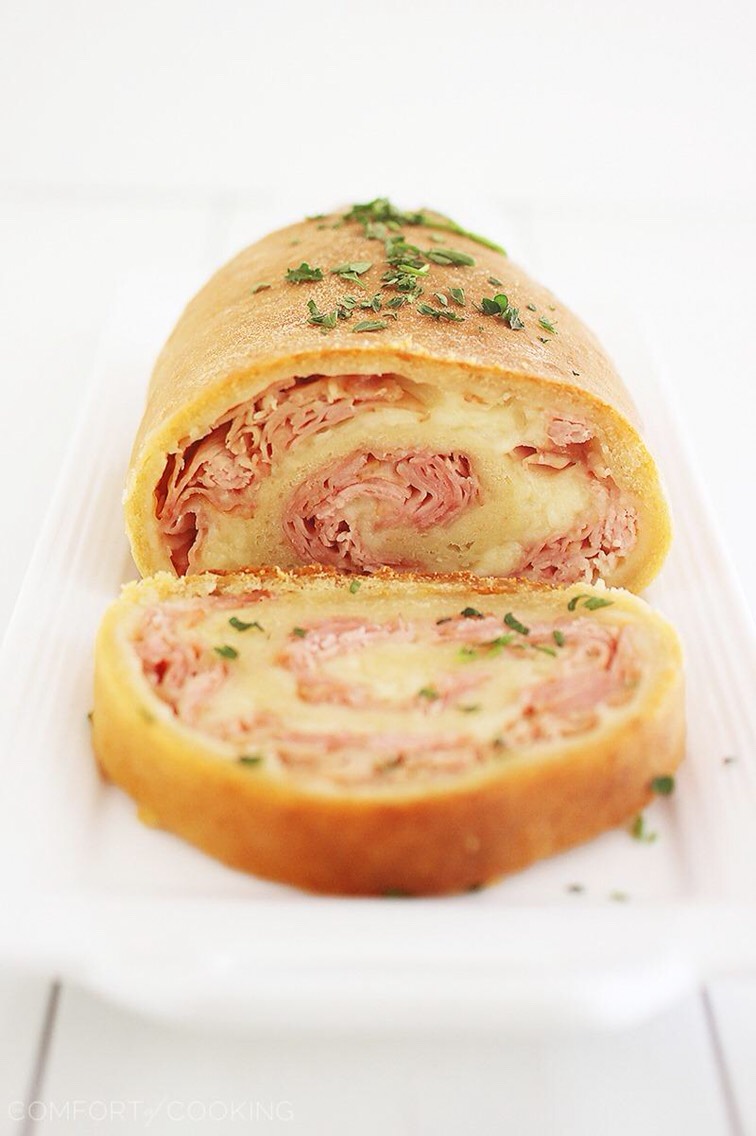 3-Ingredient Baked Ham and Cheese Rollups