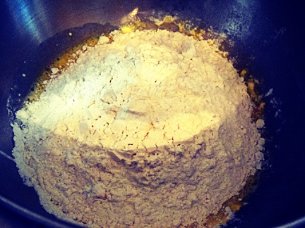 Mix the batter together with the needed ingredients. 