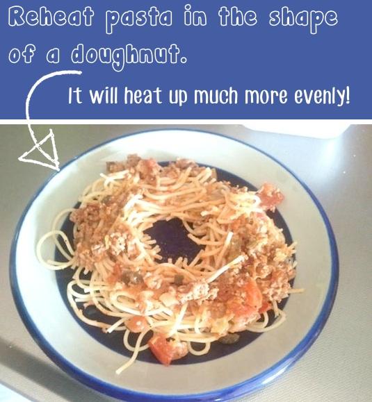 8. The Smart Way To Reheat Pasta
Instead of stirring your pasta several times in between the cook time in your microwave, leave a small circle empty in the middle of your plate so that the pasta will cook more evenly.