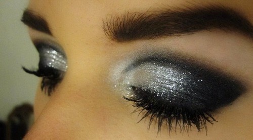 Festive Glitter Eye Makeup 