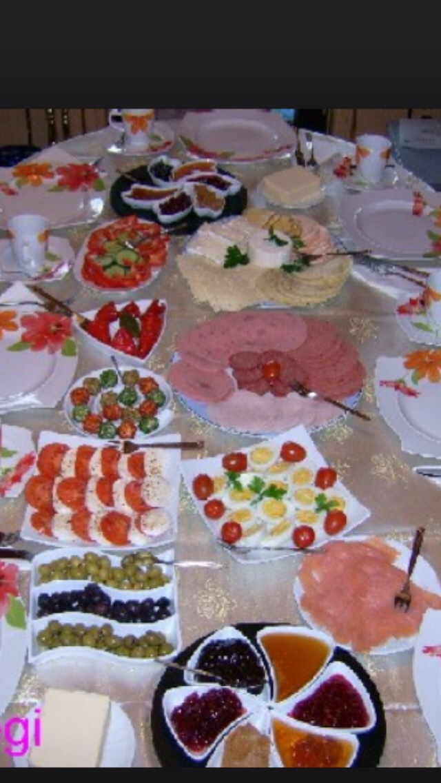 Breakfast :)))