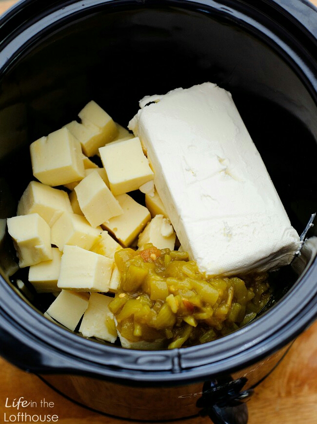 Potluck Recipe: Crock Pot Queso #summervibes