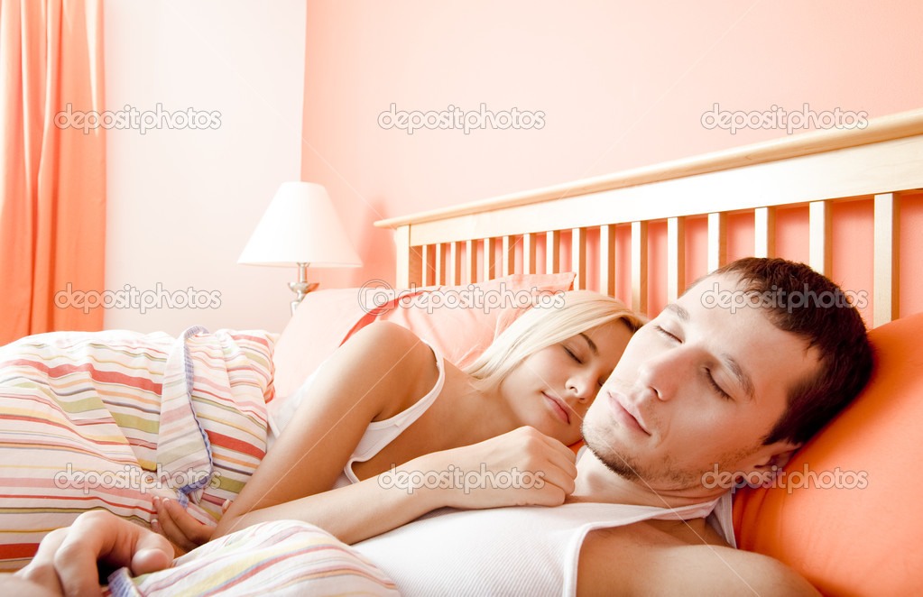 "Women tend to multi-task - they do lots at once and are flexible - and so they use more of their actual brain than men do. Because of that, their sleep need is greater.

