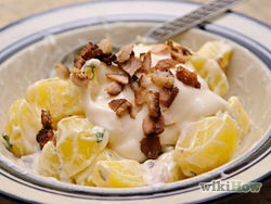 9) tops with remaining sour cream and bacon if preferred