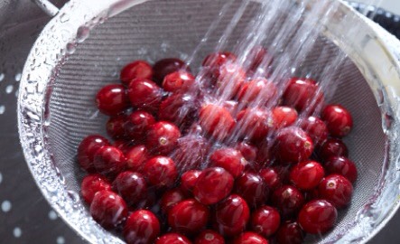 THE CRAZE FOR BAKING SODA AND ITS MANY MAGICAL, MIRACLE USES (ANTI CANCER, ORAL HEALTH, SKINCARE..