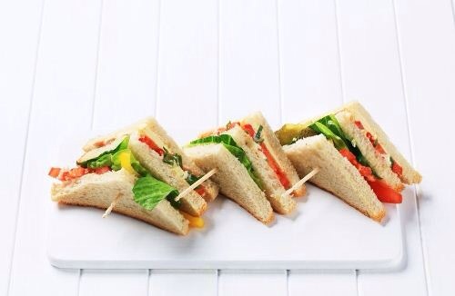 4. Sandwich
veggie sandwich out of sweet potato rounds, topped with some carrots, tomatoes, olive oil and chia seeds. You can also use fresh tomato and cucumber on whole grain bread and opt for a spread which is made of stone ground mustard. Get more creative with it and try some new fruit as well