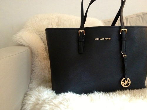 Buy nice bag for the 18+ like your girlfriend mother friend etc
