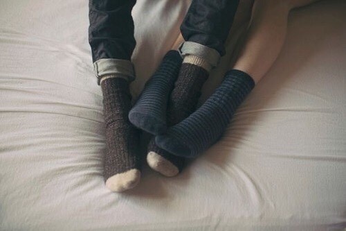Dry cracked heels? Just apply a layer of Vaseline then put some socks on before bed. Repeat this every night for a week ππ»