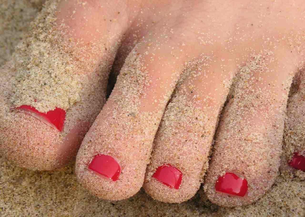 Removing Sand From Feet!