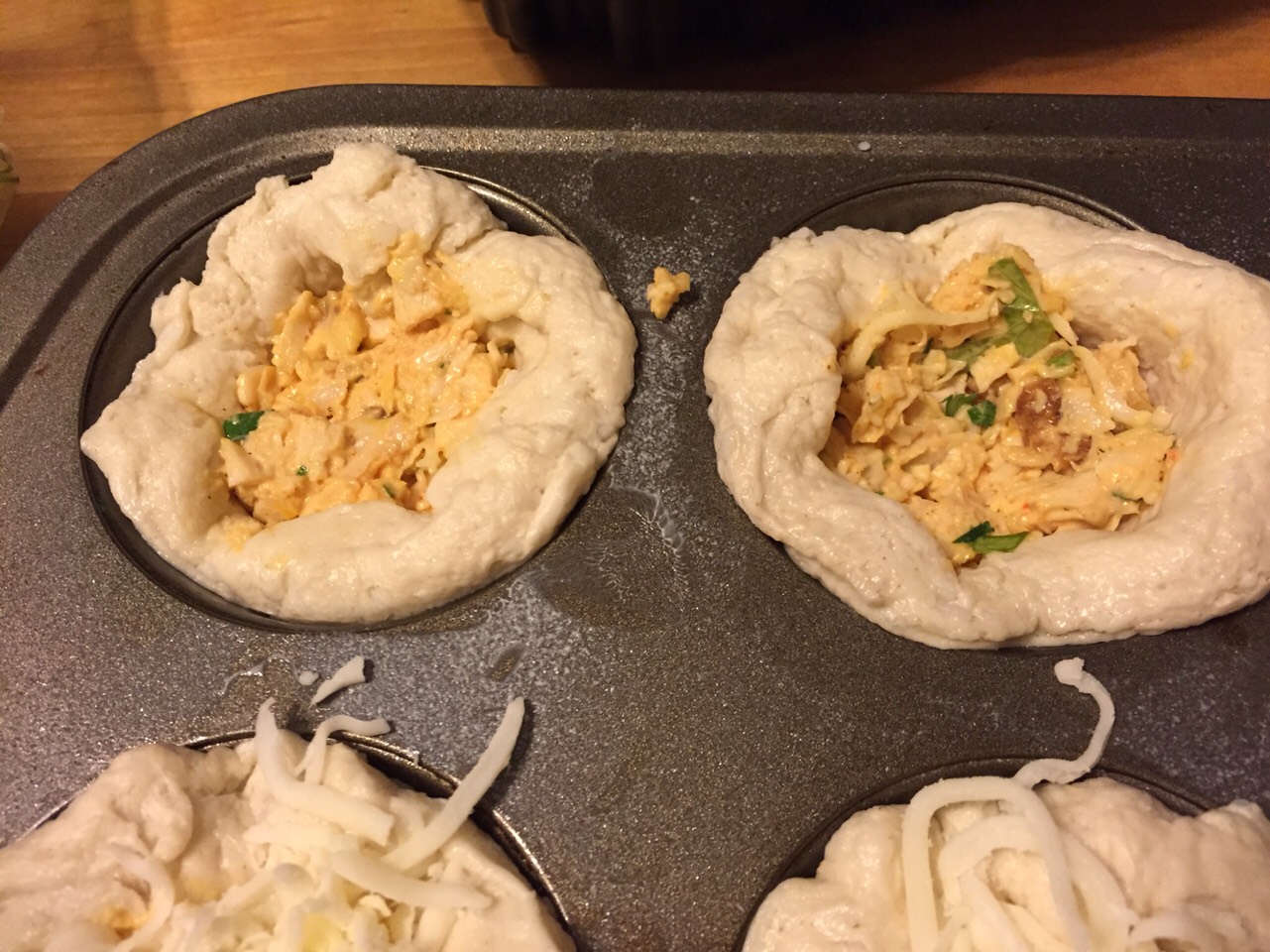 Simple & Quick Buffalo Chicken Muffins 