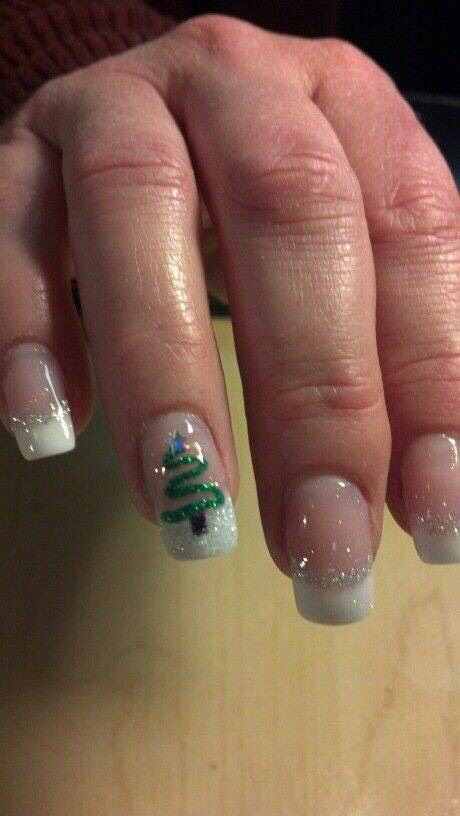 Christmas Tree Nails Idea 