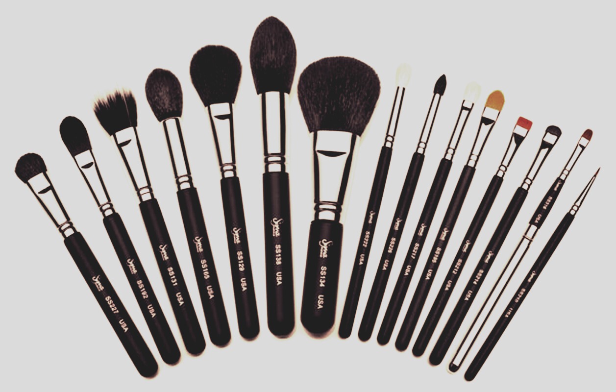 Lay the dirty brushes out:) 