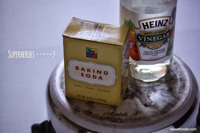 Tools:
1 cup water
1 cup white vinegar
2 tablespoons of baking soda (+ more on hand for extra help later, if needed)
Total Time:
5-10 minutes