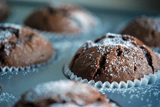 Chocolate Yogurt Cakes ~ Satisfy your chocolate craving with these healthy low-fat chocolate cakes.  They are made with greek yogurt and semi-sweet chocolate.