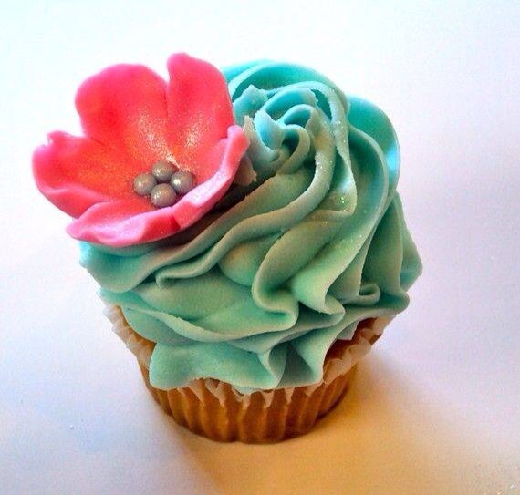 Yummy Flower Cupcakes 