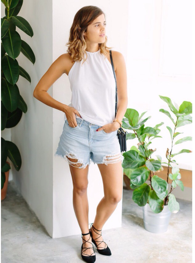 Super-Easy DIY T-Shirt Into Halter Top