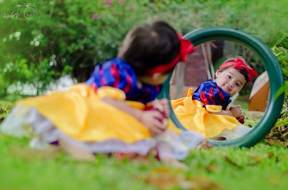 "Little Girl Costumes 👸👧😇"