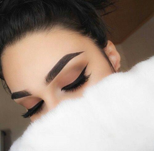 25 Perfect Holiday Makeup Looks !!!!!