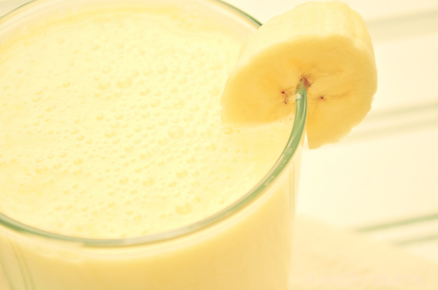 Banana peanut butter smoothie
2 cups milk
4 tablespoons instant chocolate milk mix
2 tablespoons peanut butter (crunchy)
2 chopped bananas
1/2 cup ice