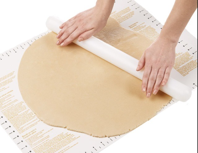 Step 4.
Once all the ingredients in mixed and you have the dough roll it out and cut out the desired cookie shapes, or instead of rolling just pick up the dough roll it into a ball in your hands and place on the cookie tray.
