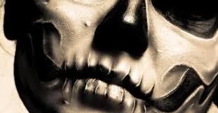 "Beautifully Creepy Halloween Lip Makeup Ideas"
