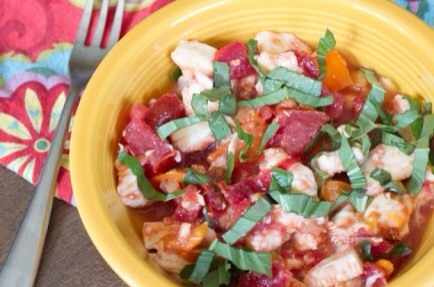 Tomatoes and Feta

Chop a tomato with 1 tablespoon of feta, lemon juice, and fresh basil for an incredibly healthy snack!