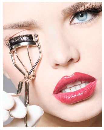 Secondly curl your eyelashes π