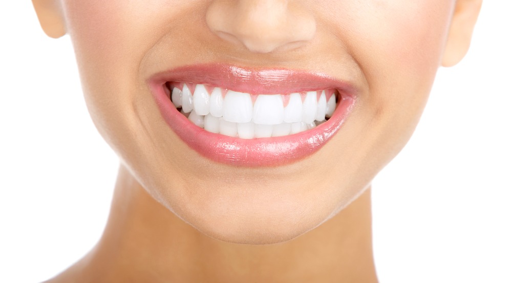 HOW TO GET CELEBRITY WHITE TEETH😘😬