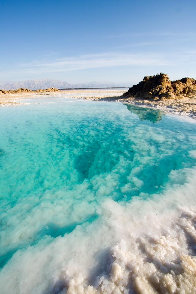 The Dead Sea is one of the world’s eldest spas, and it was enjoyed by Cleopatra, Herod the Great, and others because of its healing properties and health benefits.