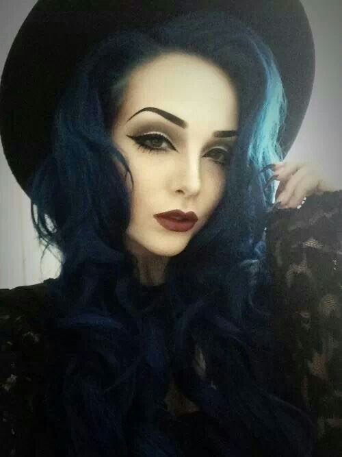 Totally Creepy Halloween Hairstyle Idea's