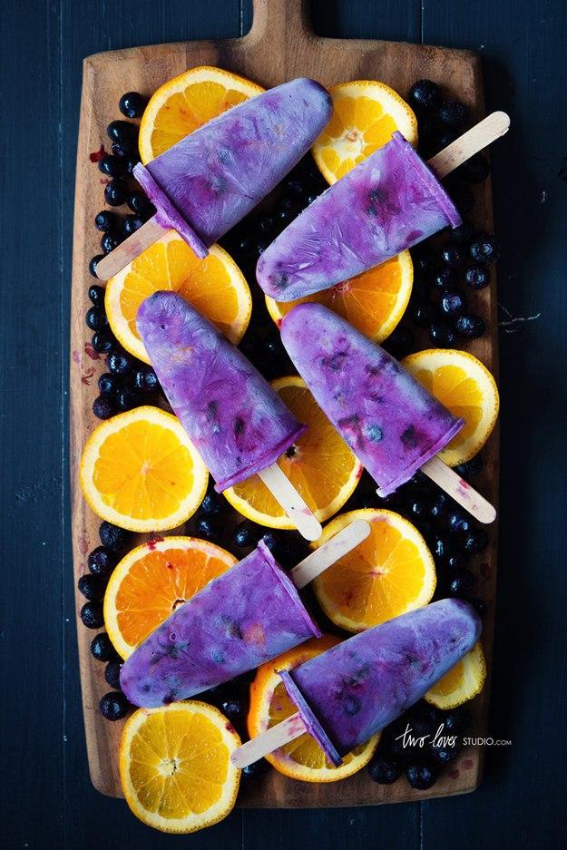 6. Blueberry pineapple popsicle:
Blend four cups of fresh pineapple, one cup of fresh blueberries, 1/4 cup of fresh lemon juice, a small splash of water, and a pinch of salt.
Pour into your popsicle mold and add some fresh blueberries.
Freeze for several hours before serving.

