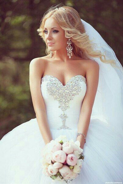 beautiful wedding dress ❤👑