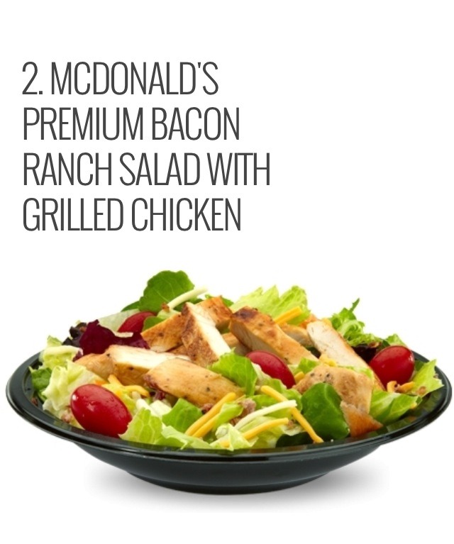 230 calories, 9g of fat. For an additional 20 calories you can add a package of Low Fat Italian dressing. This salad has 160% of your recommended amount of Vitamin A. It also has 35% of your recommended amount of Vitamin C and 15 % of your recommended fiber for the day.