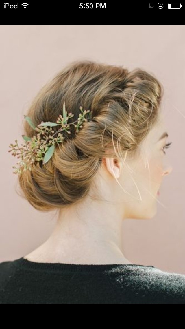 33 Romantic Hair Styles For Valentines Day💕