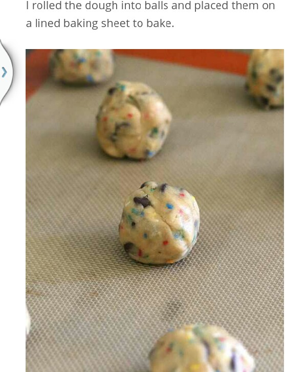 Frosting Filled Chocolate Chip Cookies!